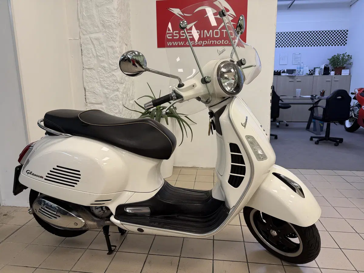 Vespa GTS 300 ABS (2014 - 16)