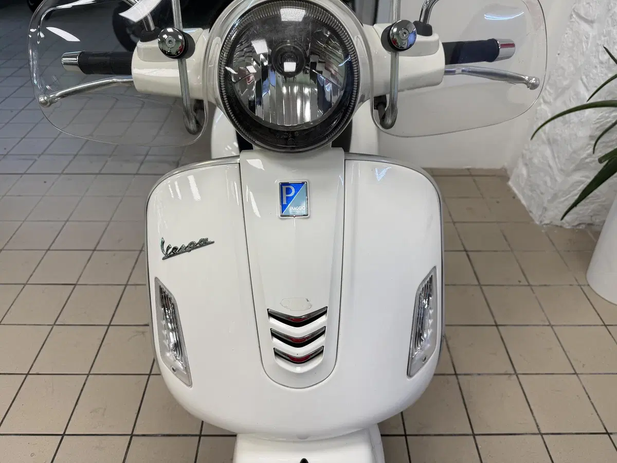 Vespa GTS 300 ABS (2014 - 16) (7)