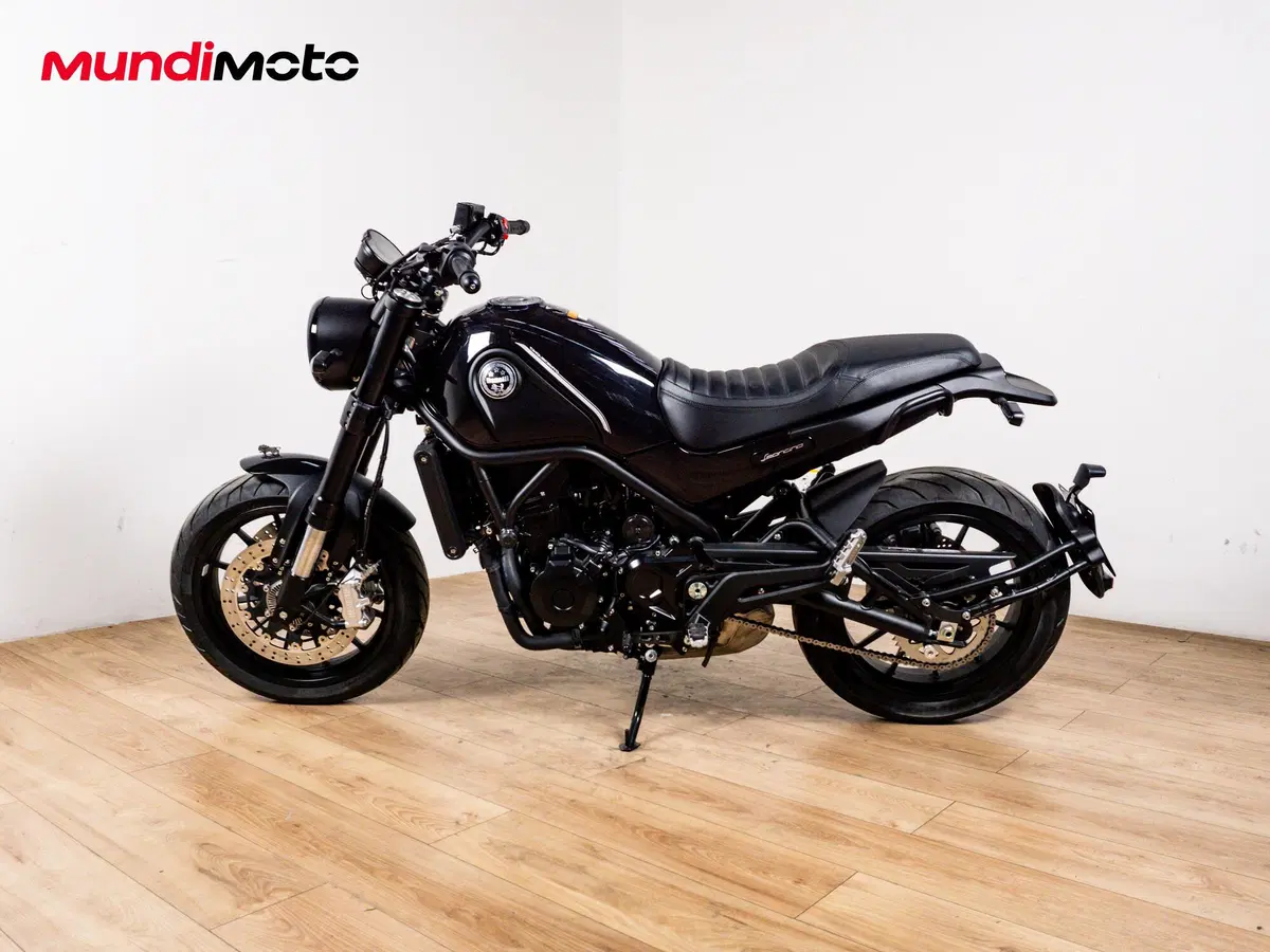 Benelli Leoncino 500 (2021 - 25) (6)