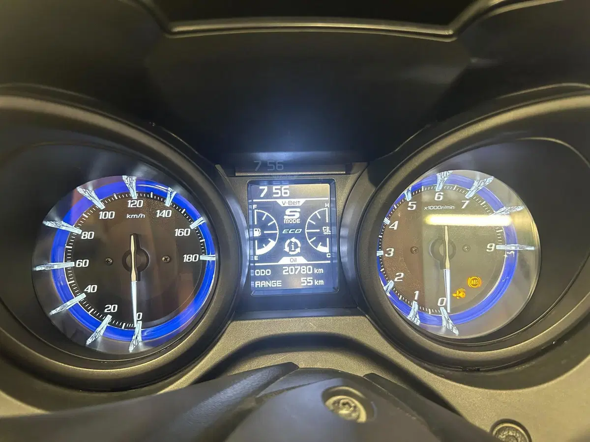 Yamaha T-Max 560 (2020 - 21) (3)