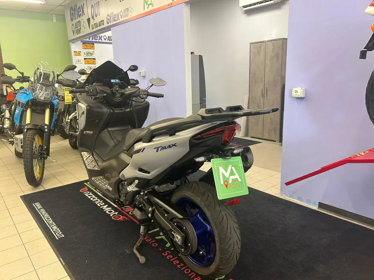 Yamaha T-Max 560 (2020 - 21) (6)