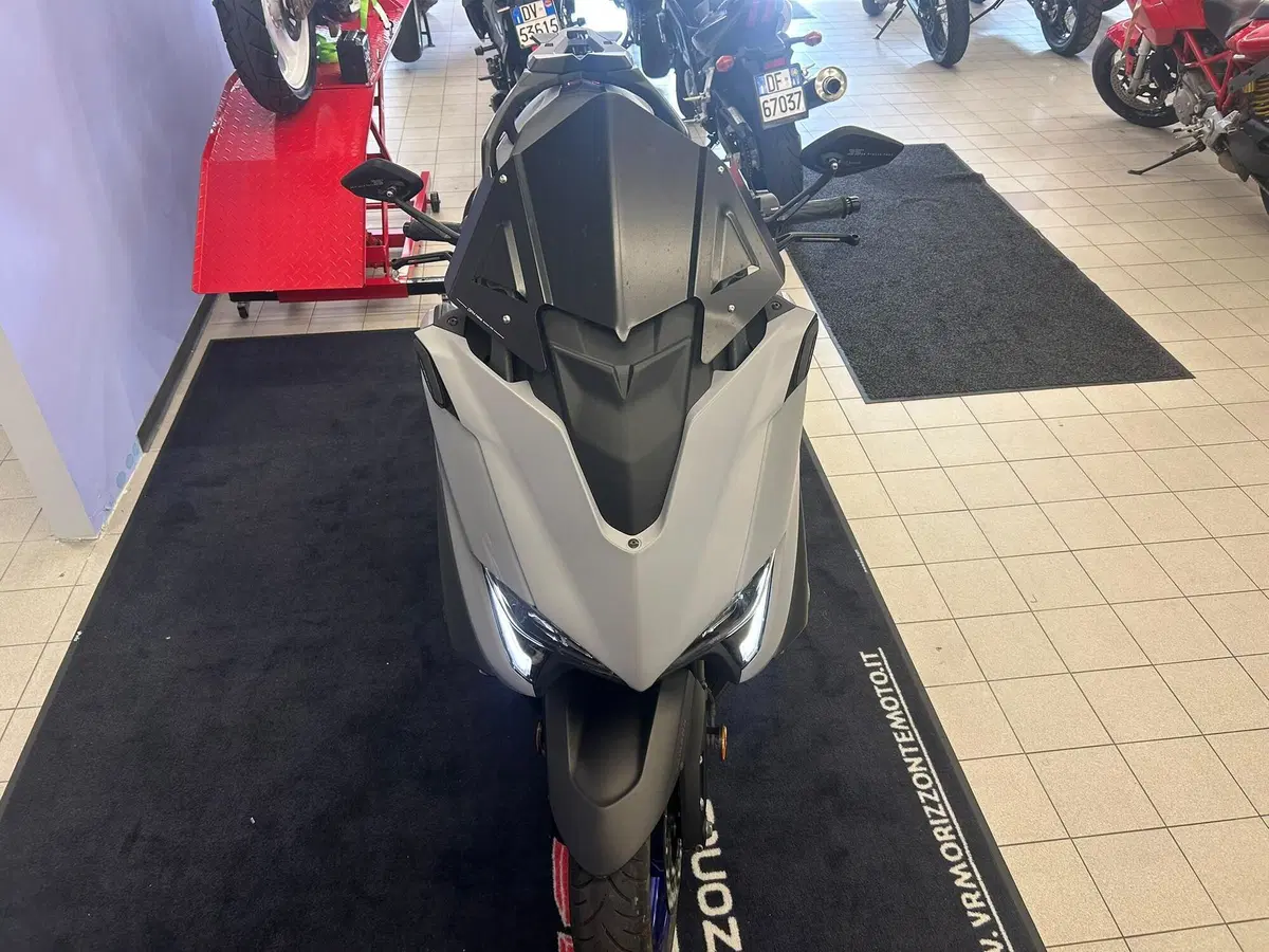 Yamaha T-Max 560 (2020 - 21) (8)