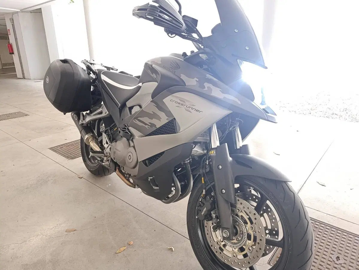 Honda Crossrunner ABS (2010 - 14) (2)