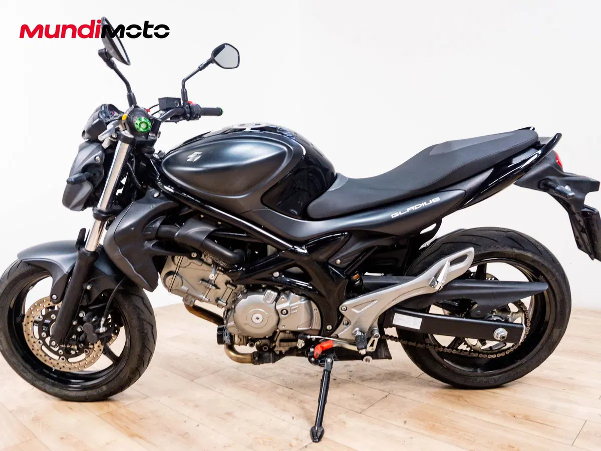 Suzuki Gladius 650 SFV ABS (2009 - 15) (6)