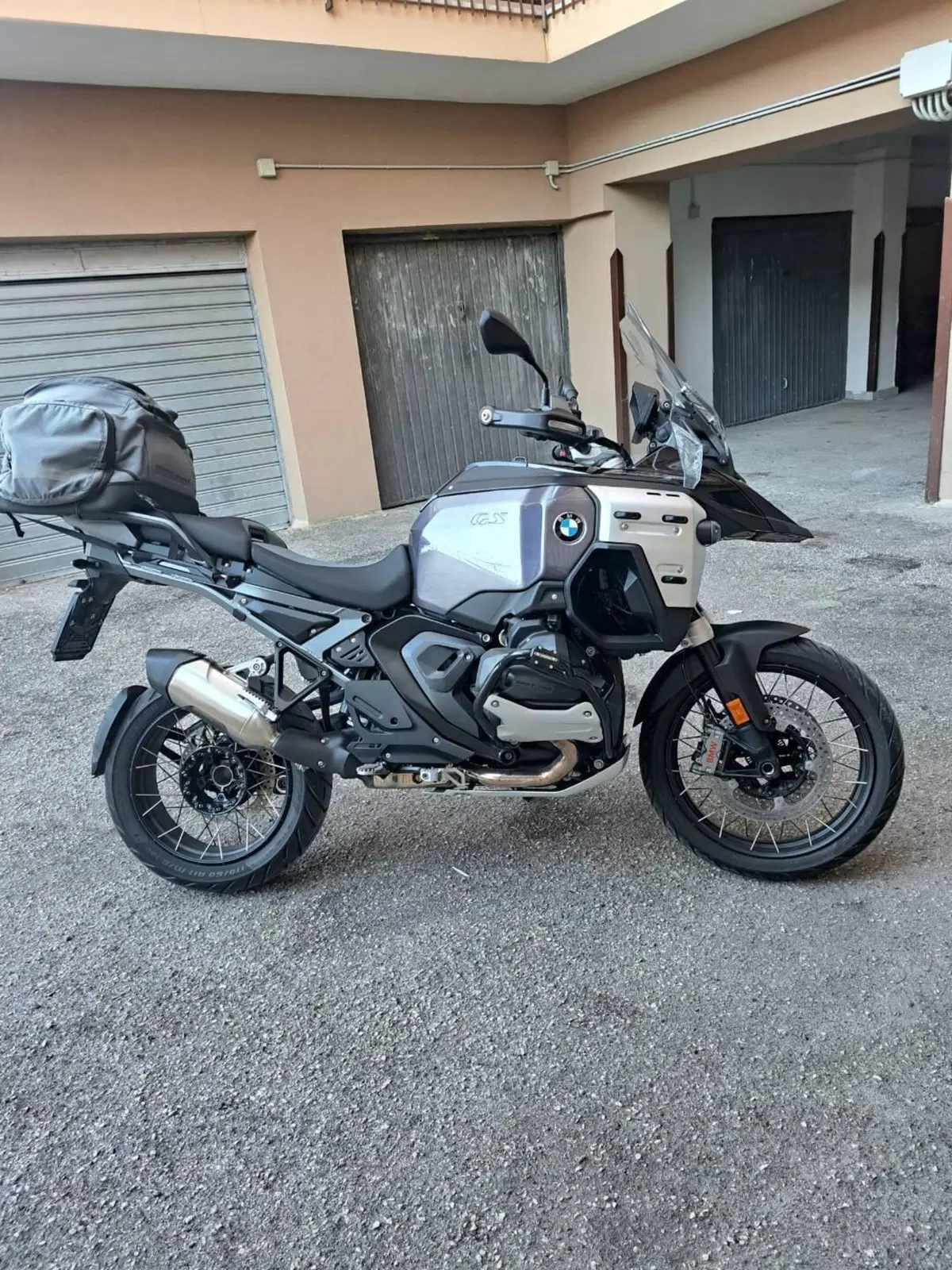 Bmw R 1300 GS Adventure Triple Black (2025 - 26) (2)
