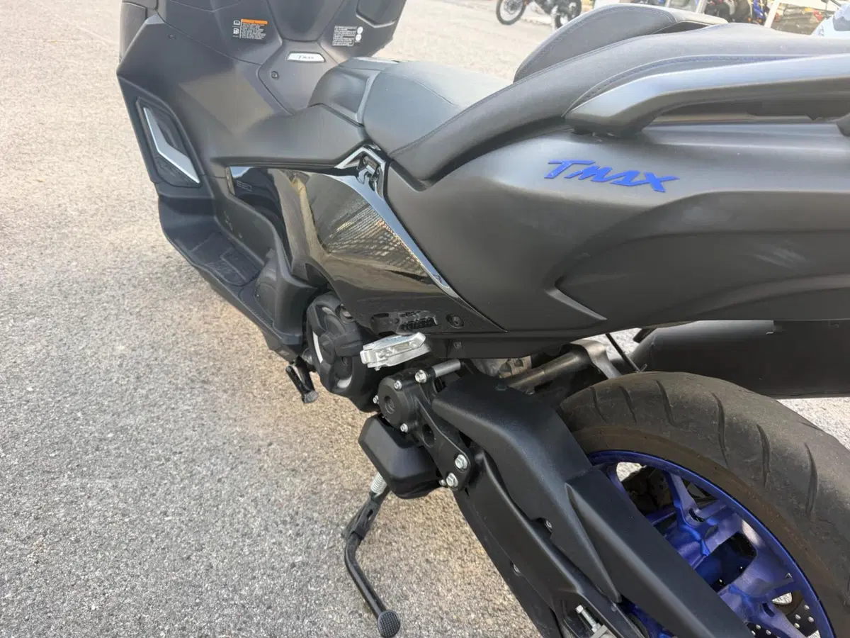 Yamaha T-Max 560 (2022 - 24) (5)