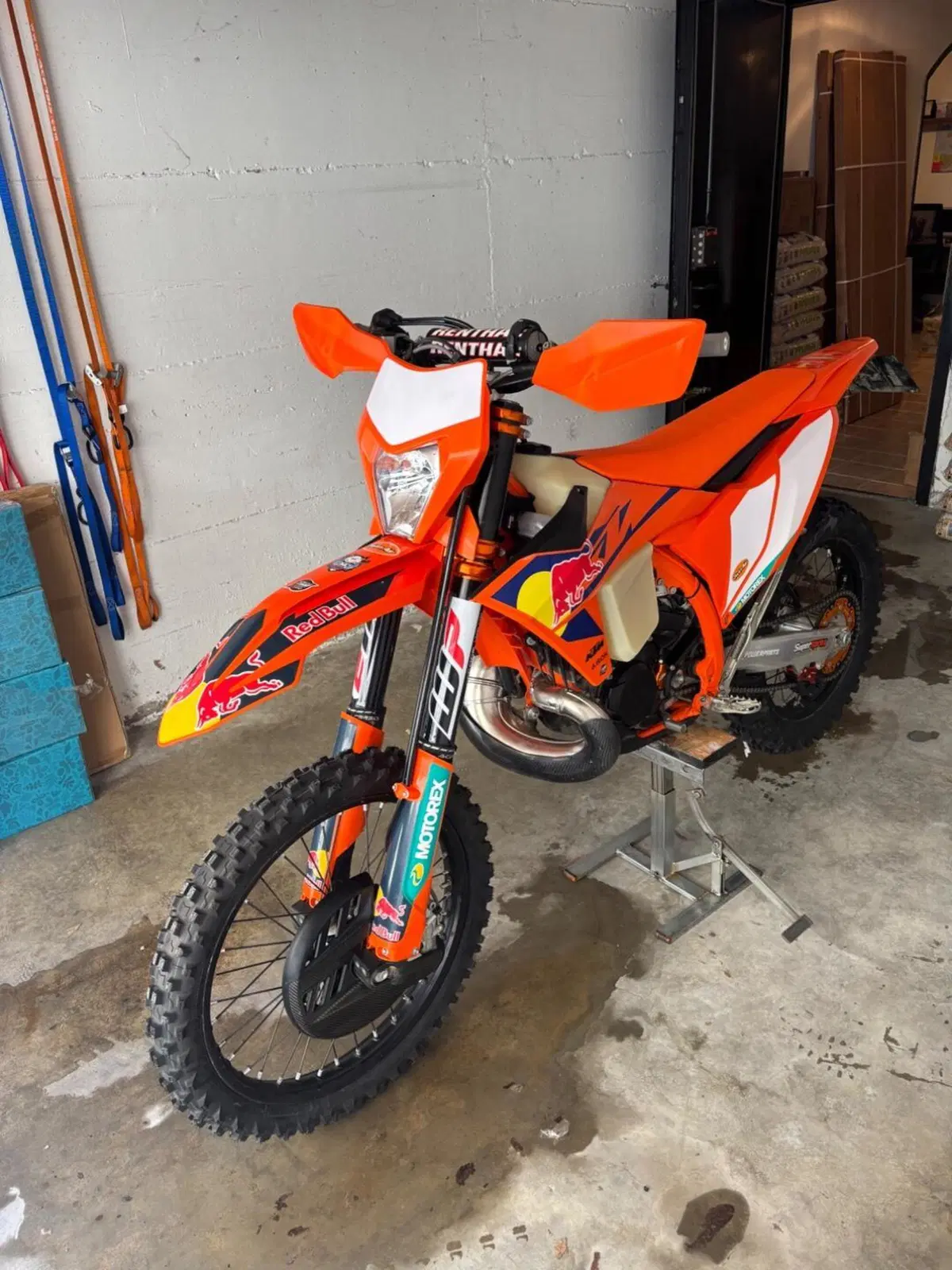 KTM 300 EXC Champion Edition (2025) (3)