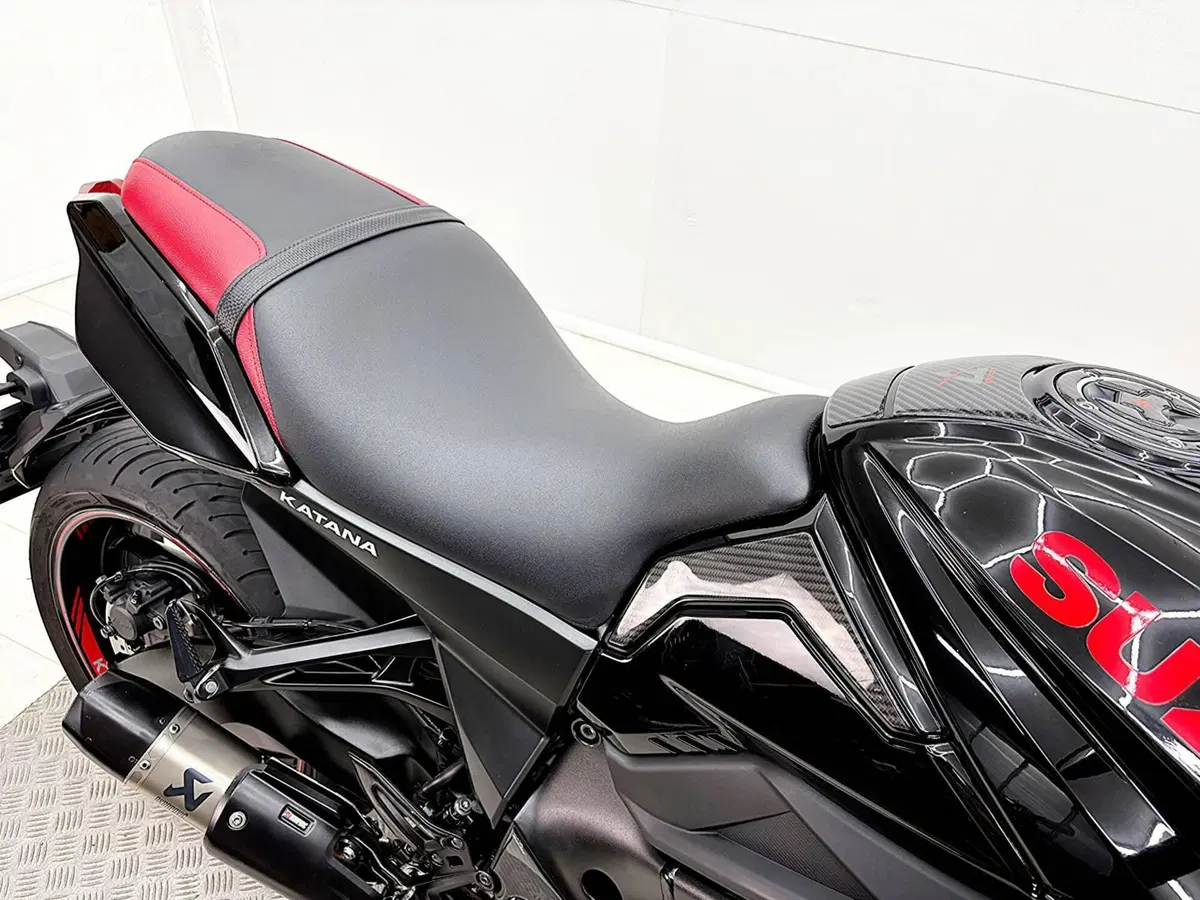Suzuki Katana 1000 Jindachi (2019 - 20) (20)