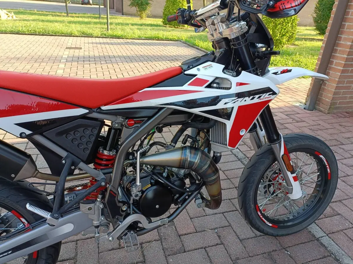 Fantic Motor XM 50 Motard Performance 2T (2021 - 22) (5)