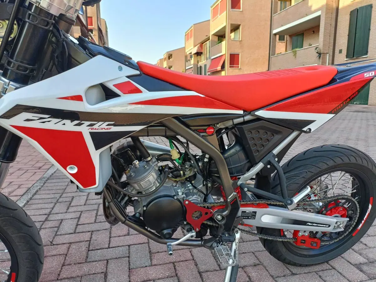 Fantic Motor XM 50 Motard Performance 2T (2021 - 22) (6)