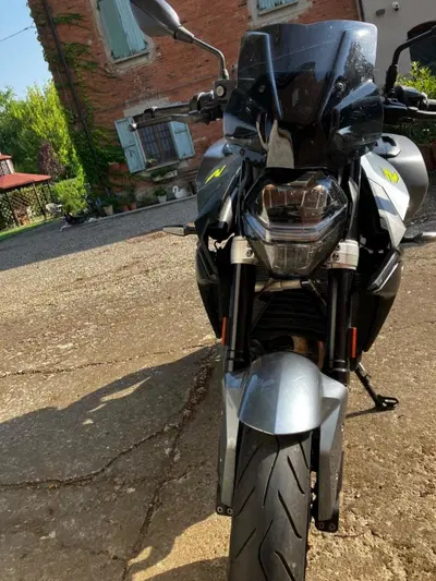 Bmw F 900 R (2021 - 24) usata