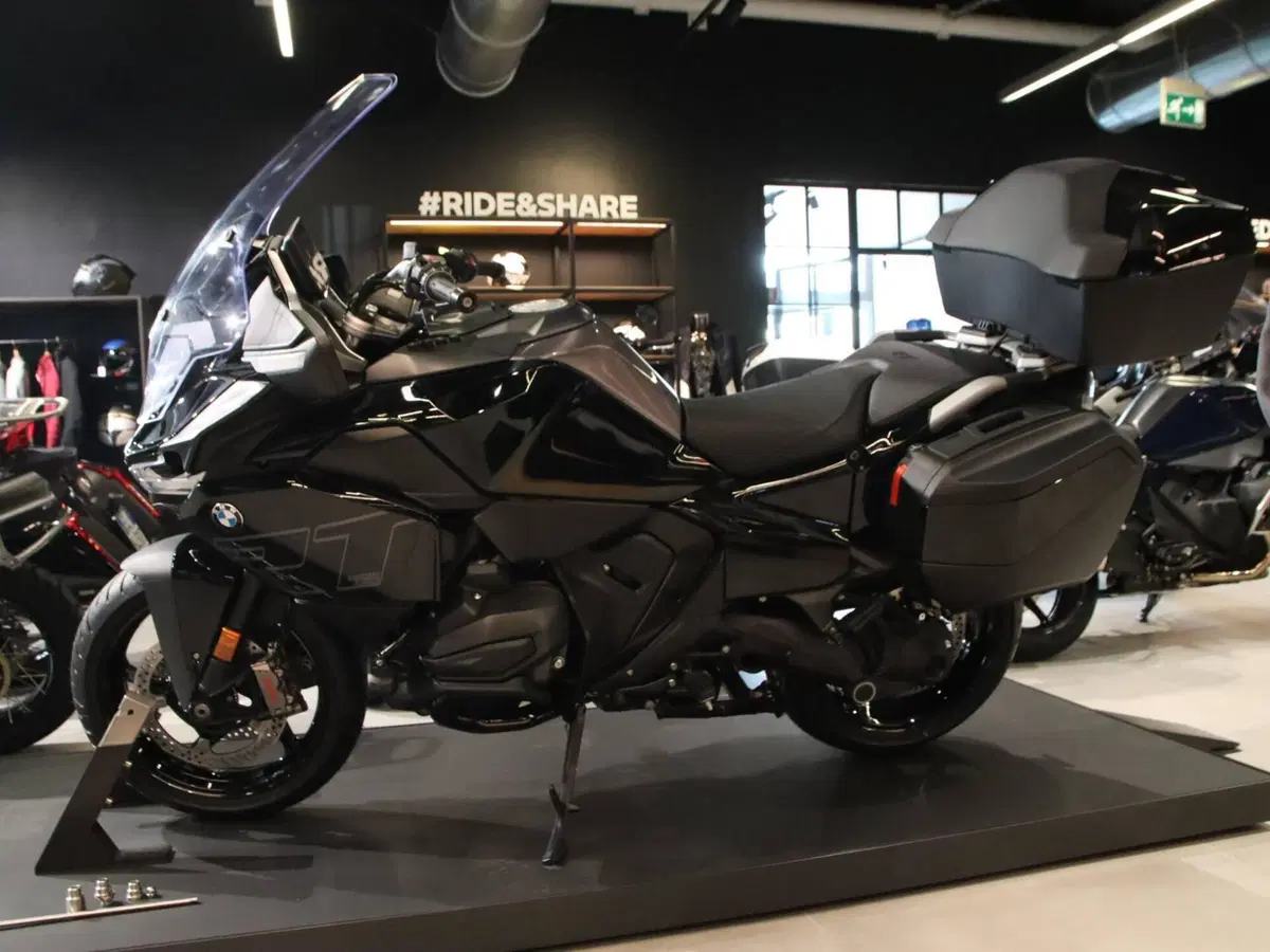 Bmw R 1300 RT (2026) (2)