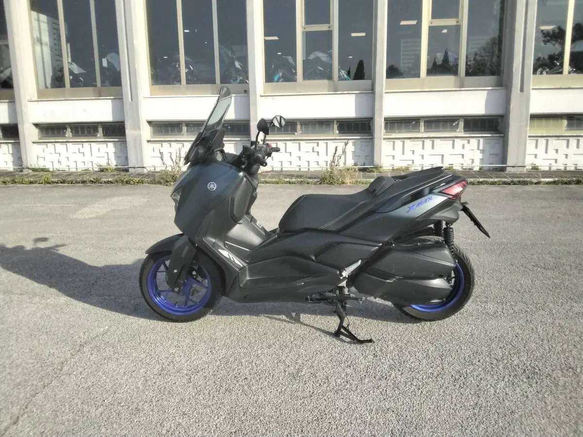 Yamaha X-Max 300 (2021 - 24) (2)