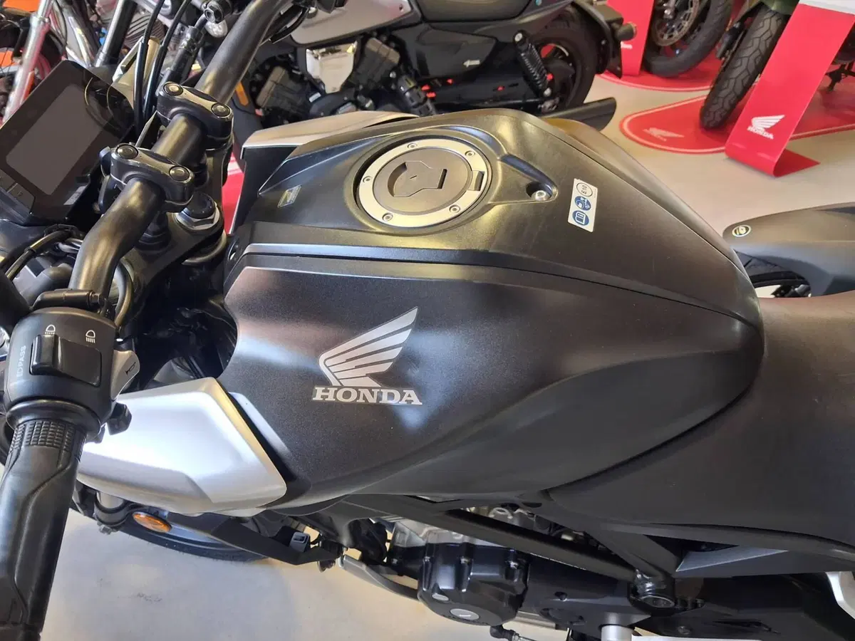 Honda CB 125 R (2018 - 20) (4)