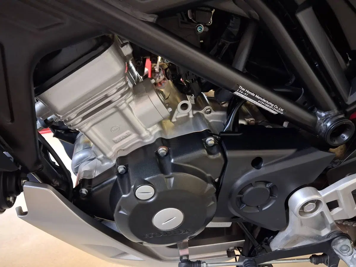 Honda CB 125 R (2018 - 20) (5)