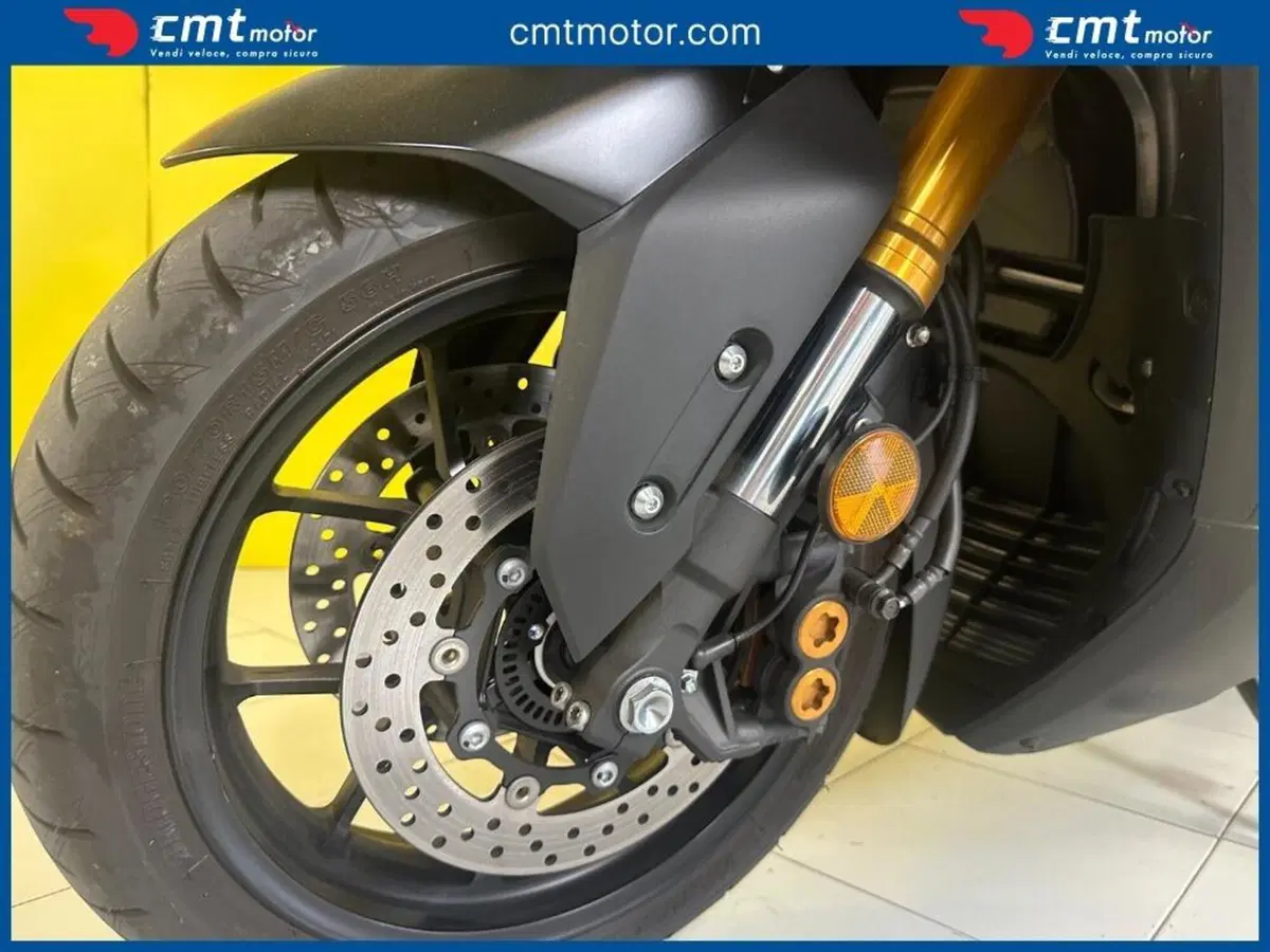 Yamaha T-Max 560 Tech Max (2022 - 24) (6)