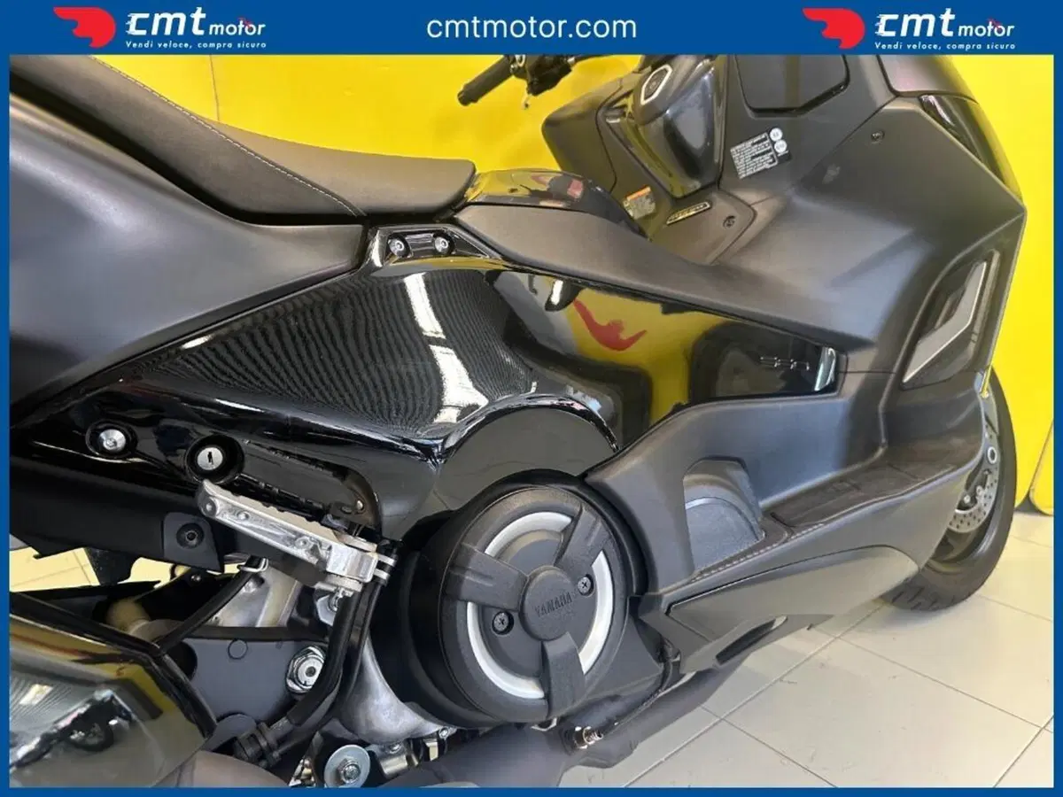 Yamaha T-Max 560 Tech Max (2022 - 24) (11)