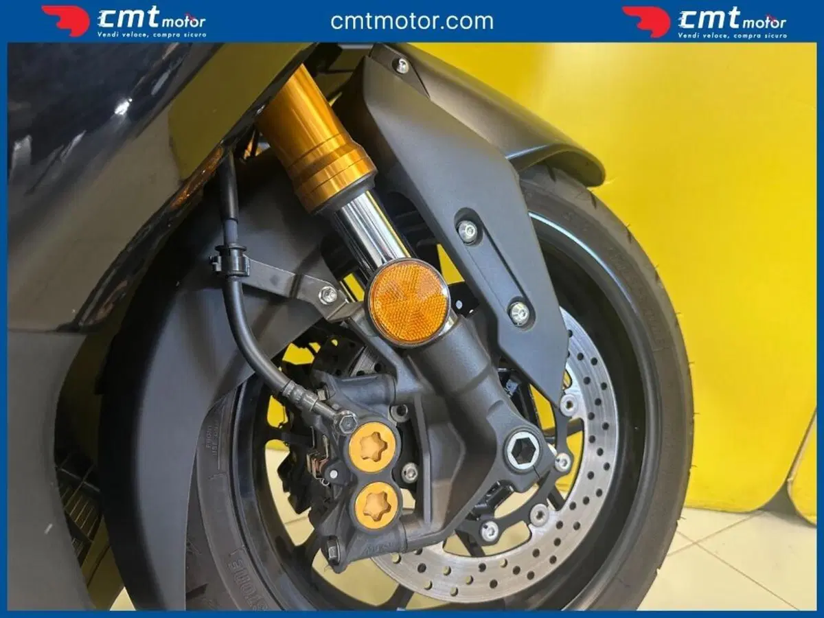 Yamaha T-Max 560 Tech Max (2022 - 24) (12)