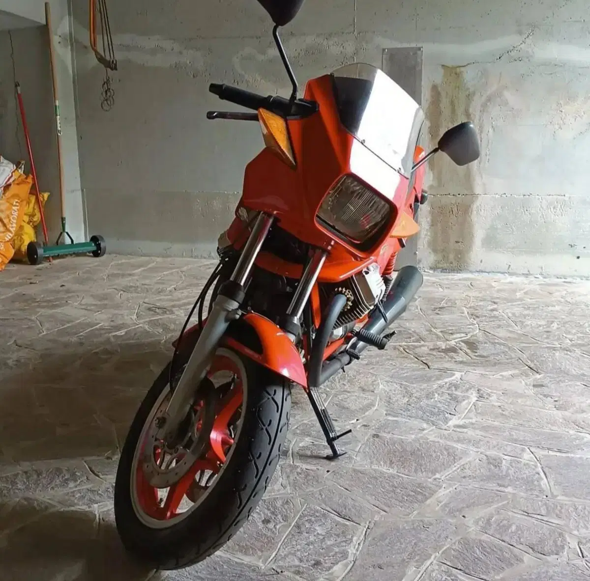 Moto Guzzi V65 Lario (5)