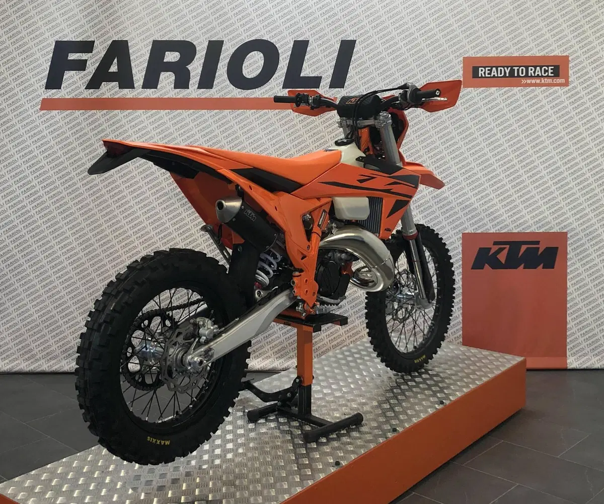 KTM 125 XC-W (2025) (2)