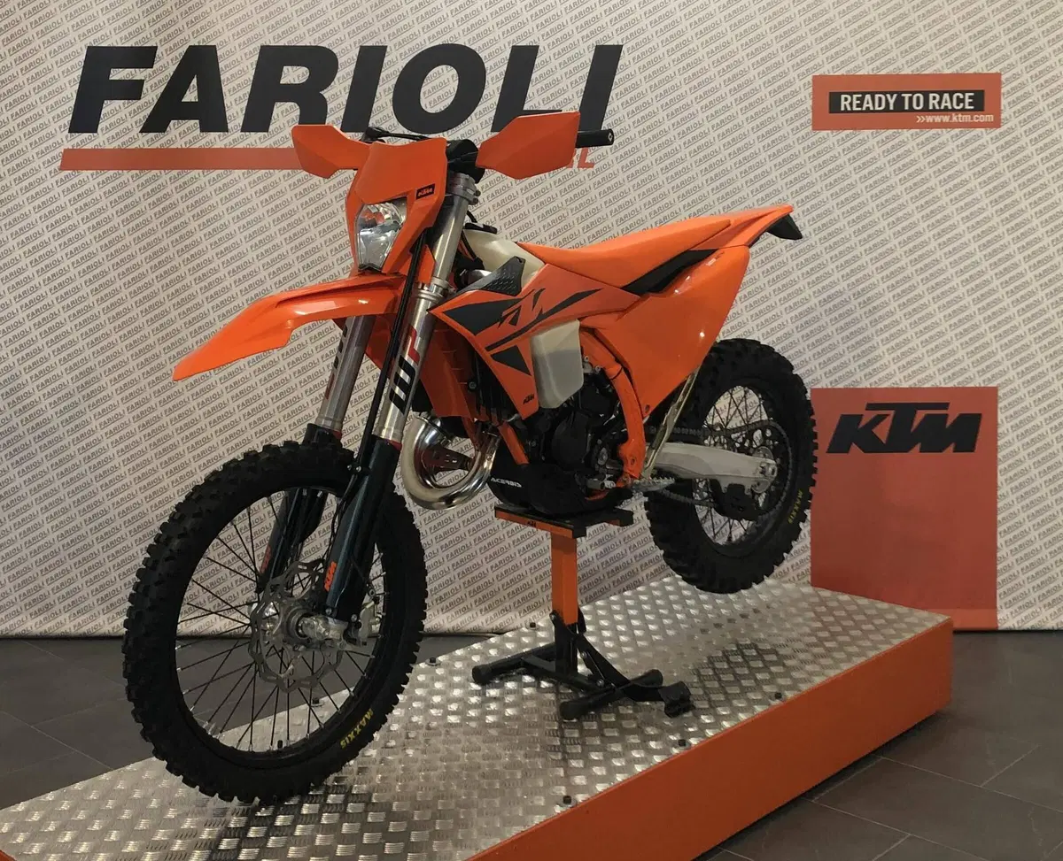 KTM 125 XC-W (2025) (6)