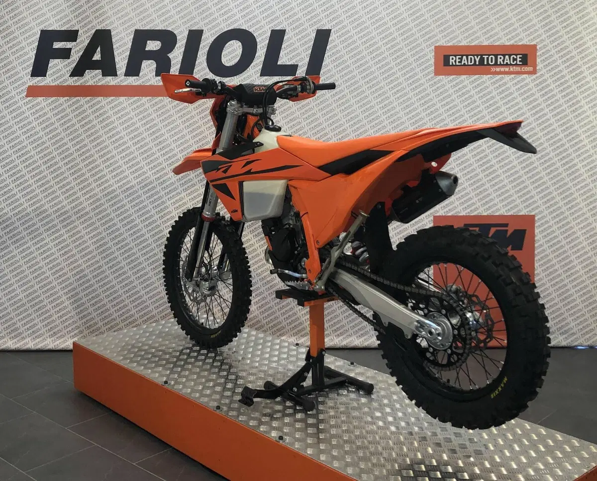 KTM 125 XC-W (2025) (12)