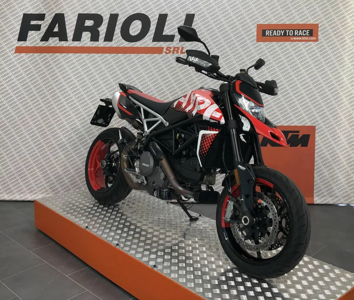 Ducati Hypermotard 950 RVE (2022 - 25) (8)