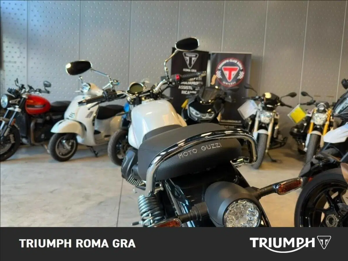 Moto Guzzi V7 Special (2025 - 26) (15)