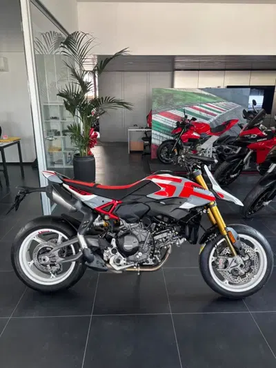 Ducati Hypermotard V2 SP (2026) nuova