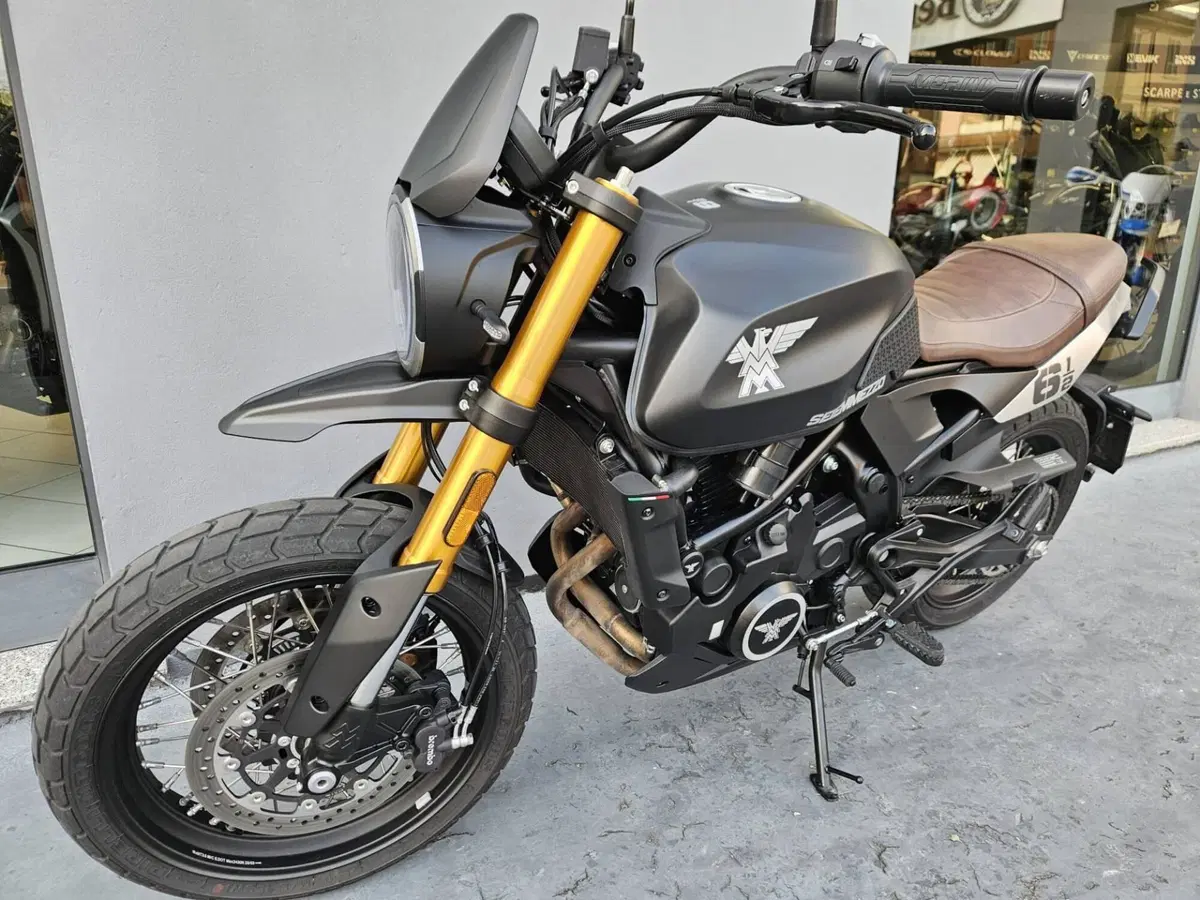 Moto Morini SEIEMMEZZO SCR (2022 - 26) (9)