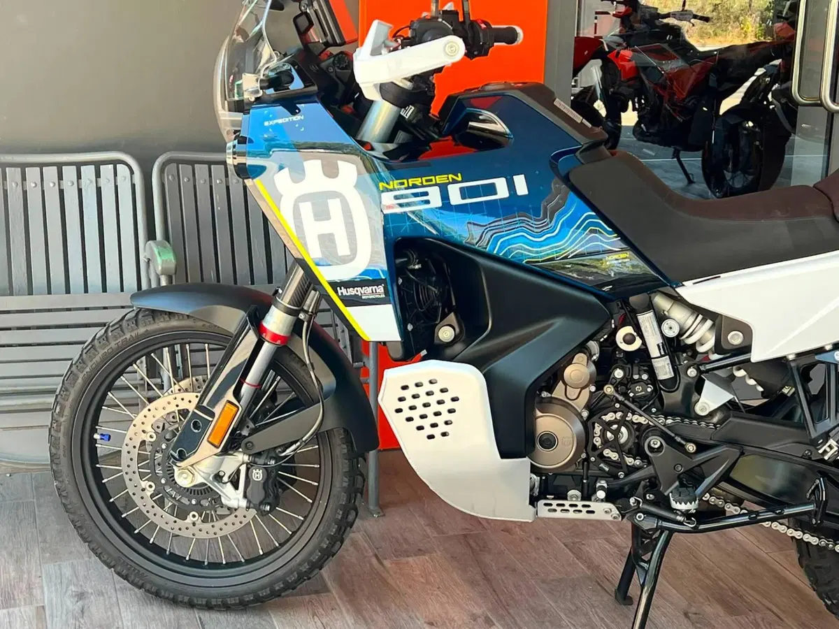 Husqvarna Norden 901 Expedition (2023 - 24) (8)
