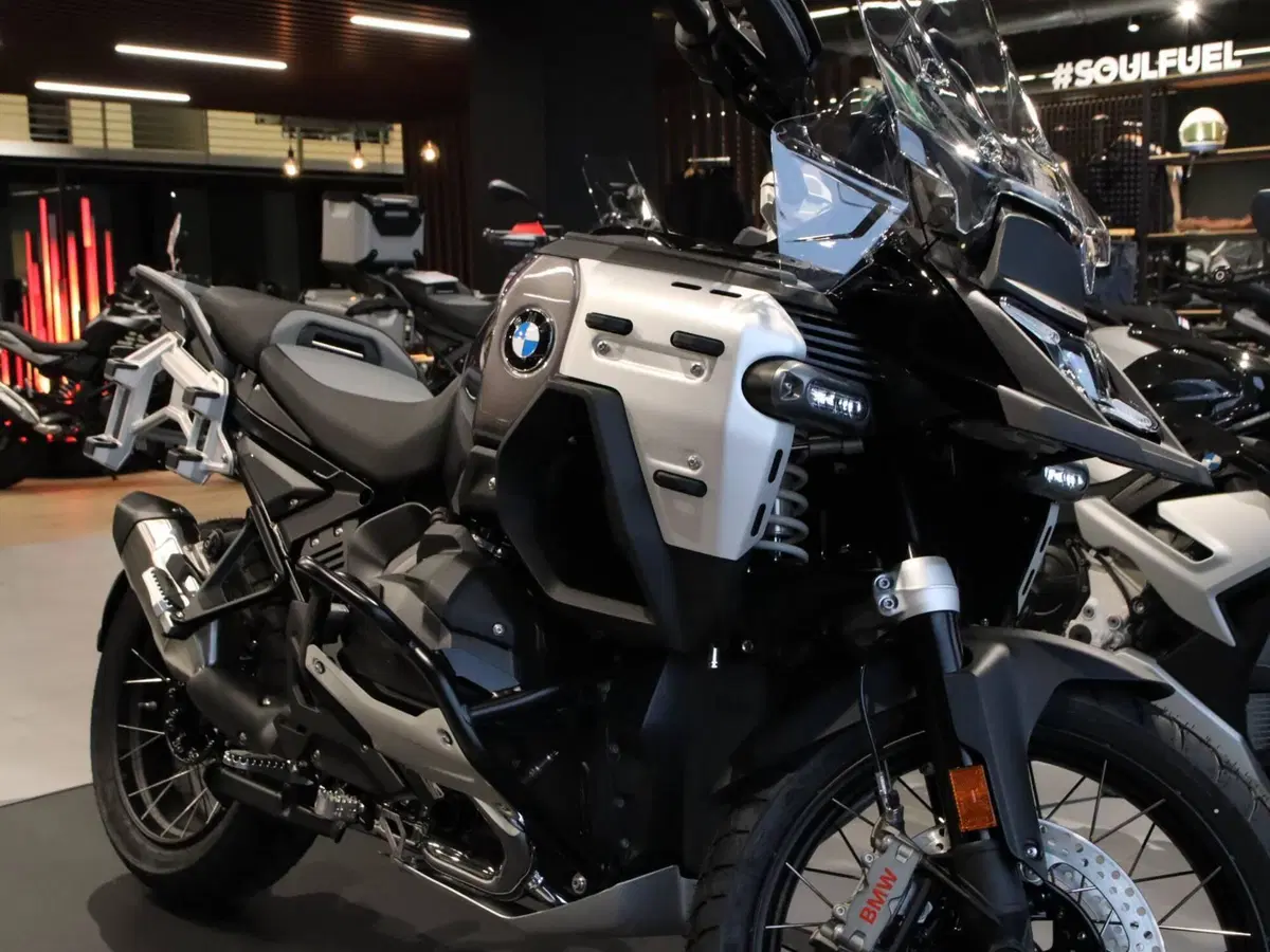 Bmw R 1300 GS Adventure Triple Black (2025 - 26) (4)