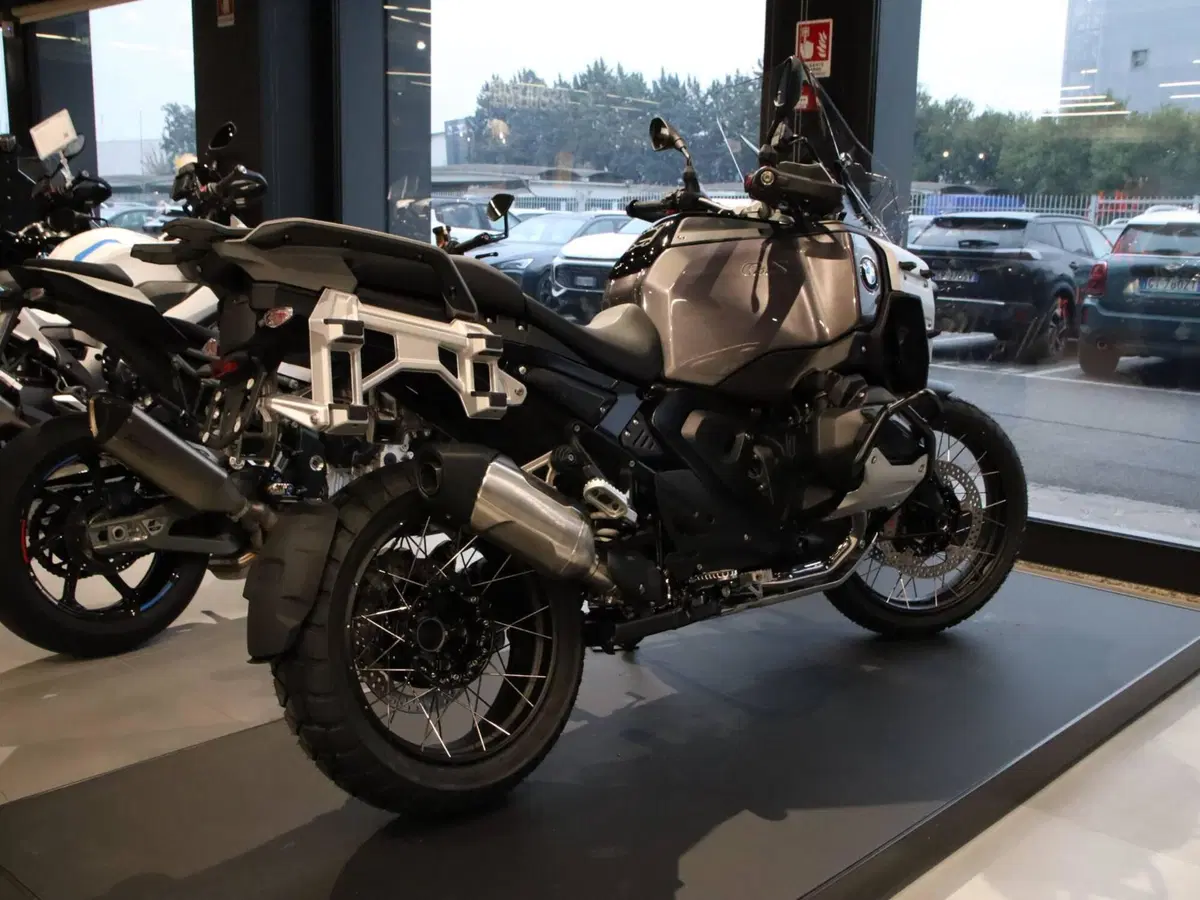 Bmw R 1300 GS Adventure Triple Black (2025 - 26) (6)
