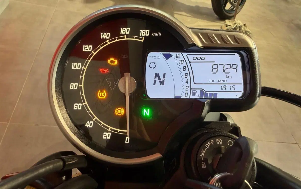 Triumph Speed 400 (2024 - 26) (4)