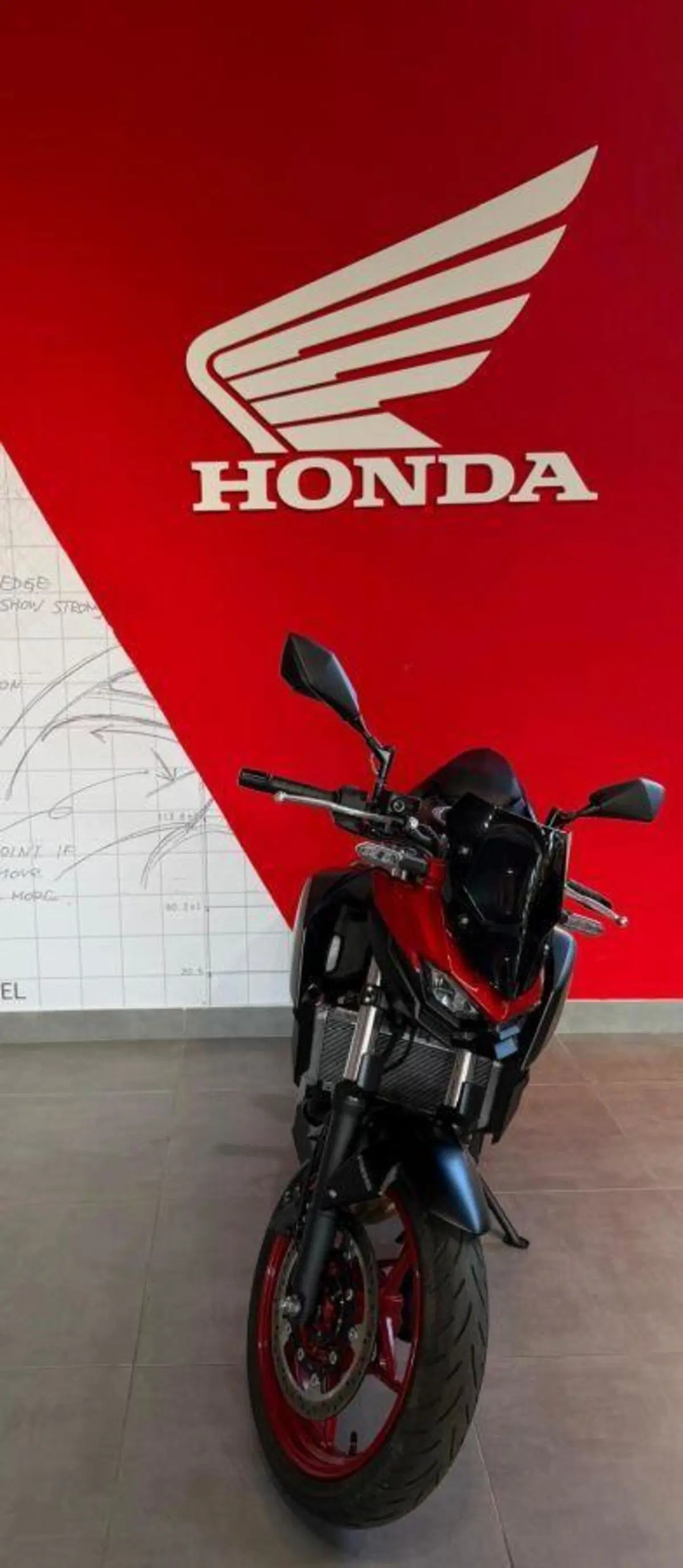 Kawasaki Z 500 (2024 - 26) (3)