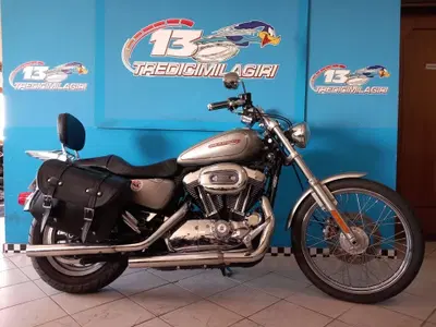 Harley-Davidson 1200 Custom (2007 - 13) - XL 1200C usata