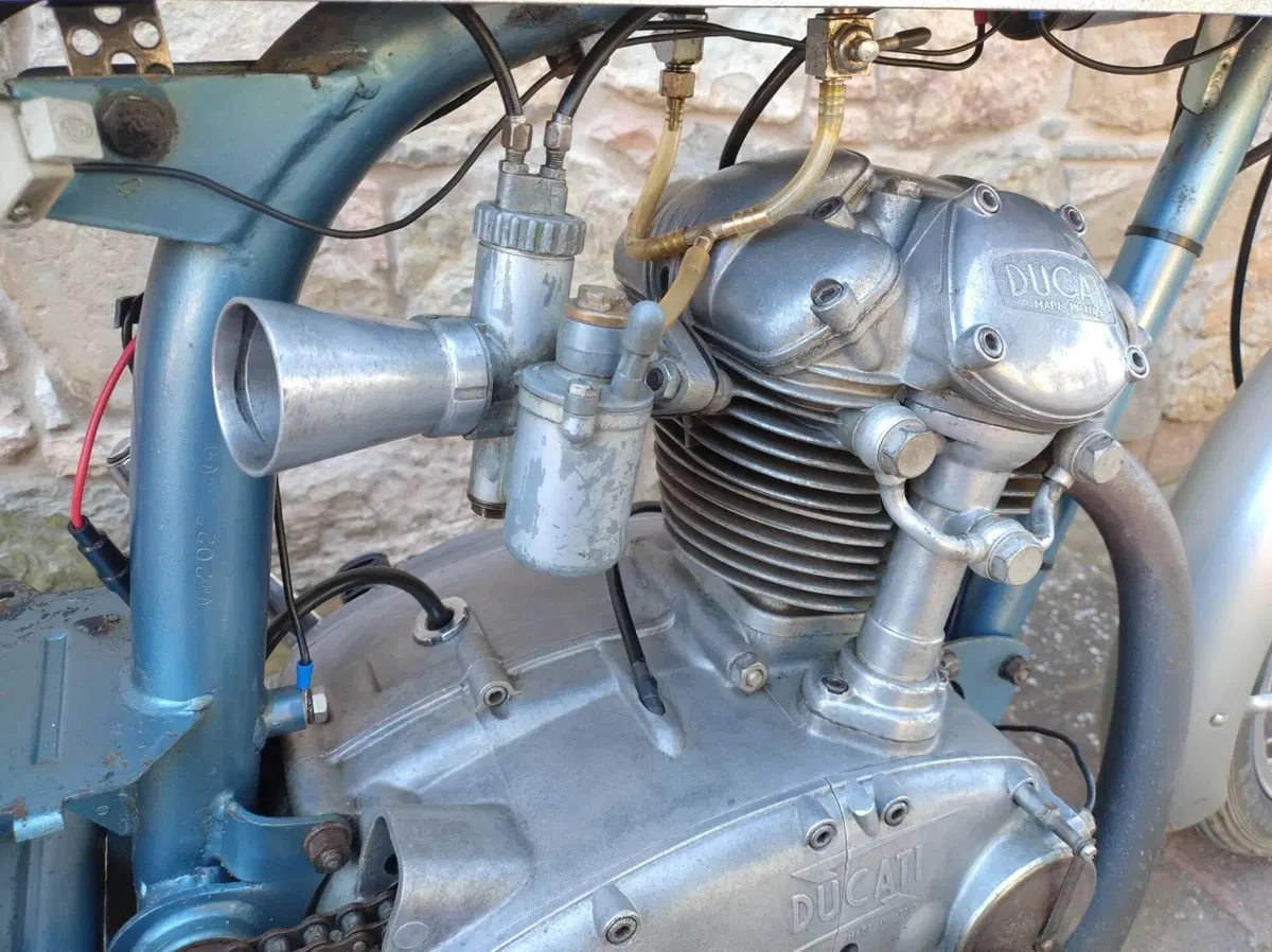 Ducati 125 Sport Classic Racer  (10)