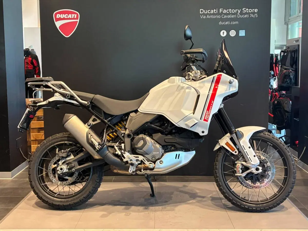 Ducati DesertX (2022 - 25) (2)