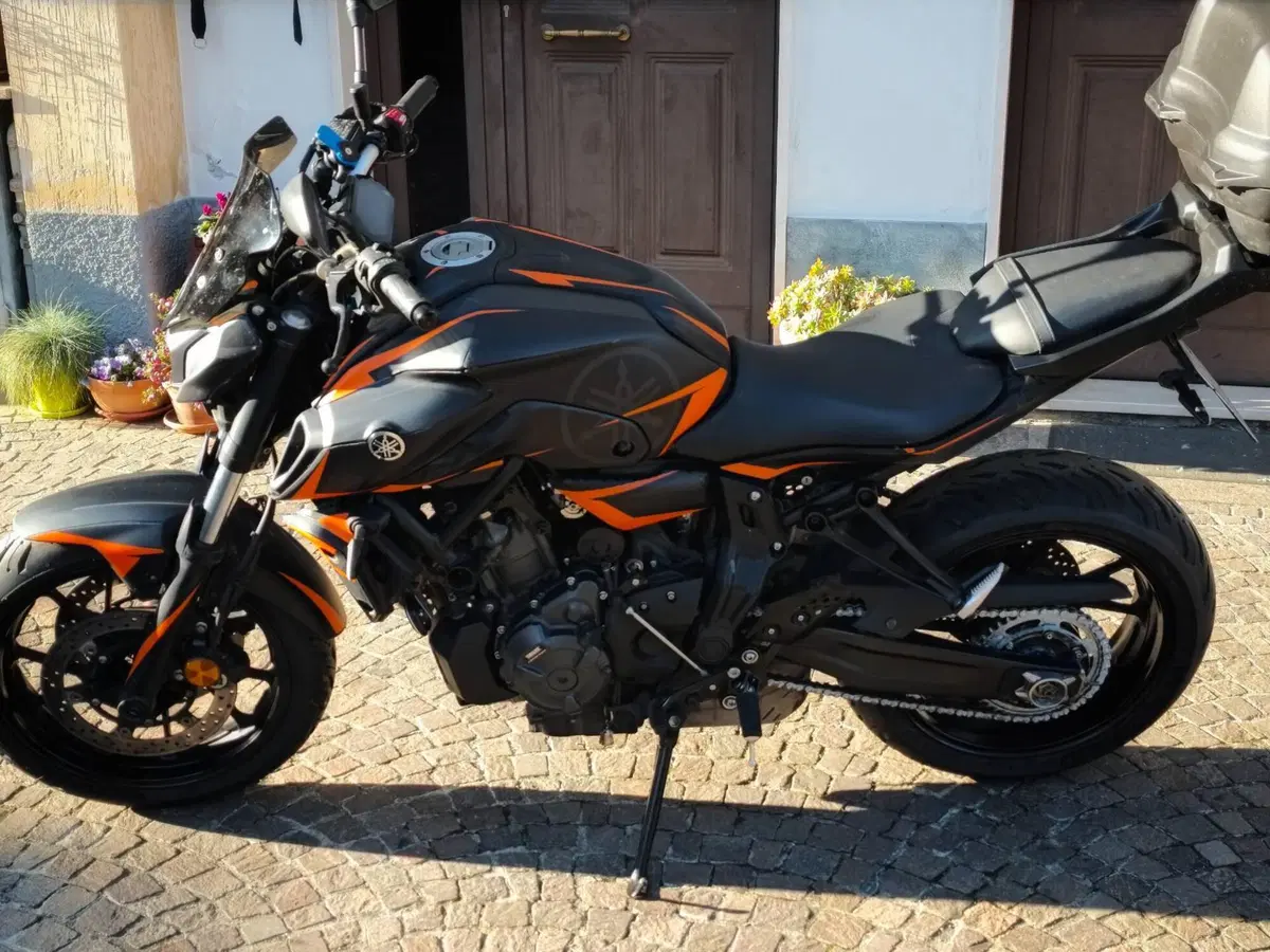 Yamaha MT-07 Pure (2023 - 25) (4)