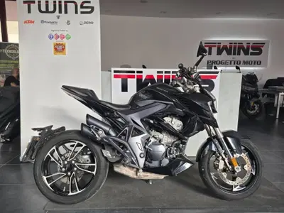 Zontes ZT310-R1 (2022 - 23) usata
