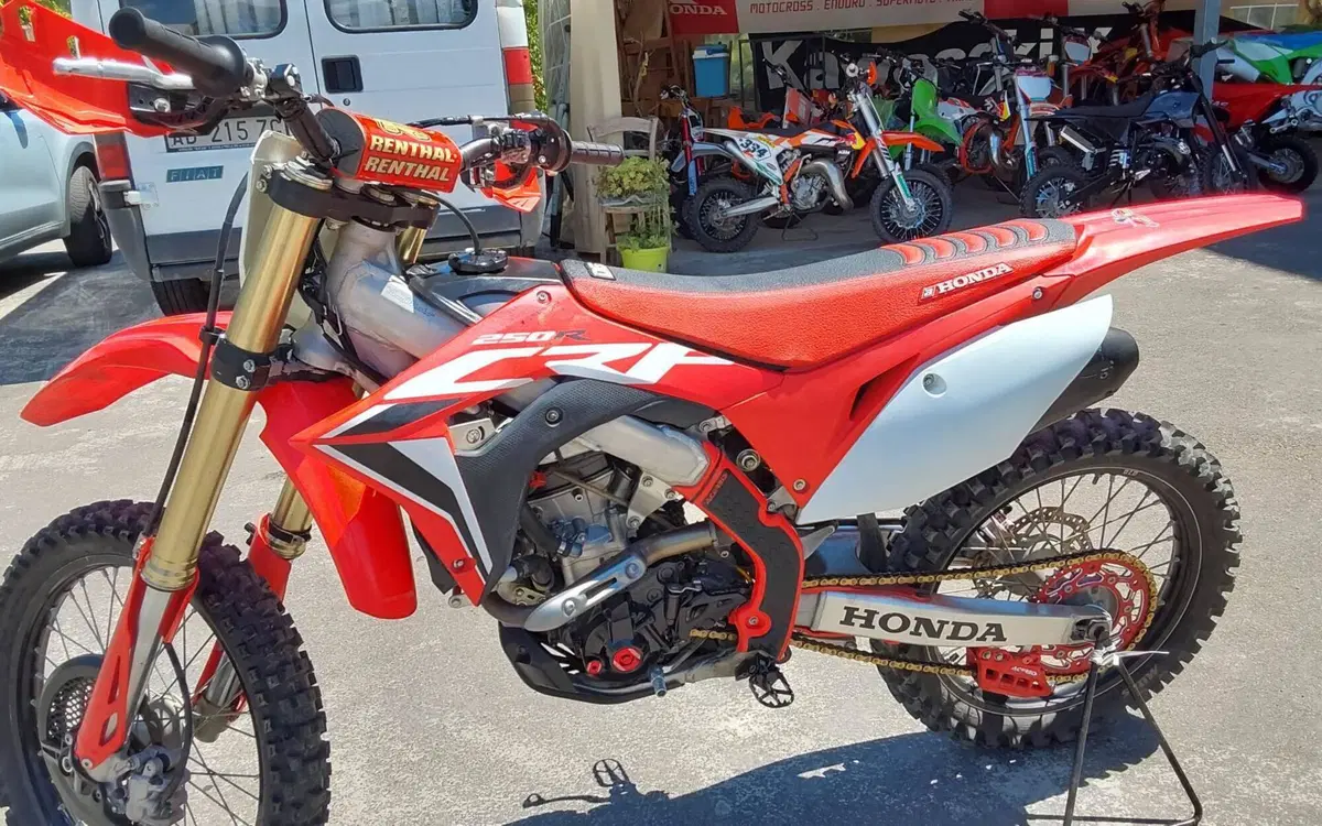 Honda CRF 250R (2020) (5)