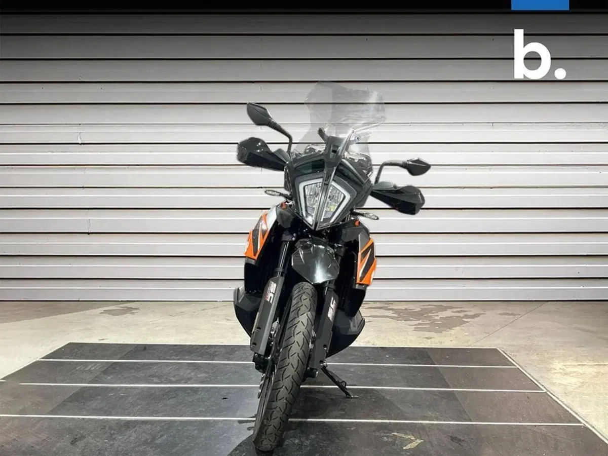 KTM 890 Adventure (2021) (2)