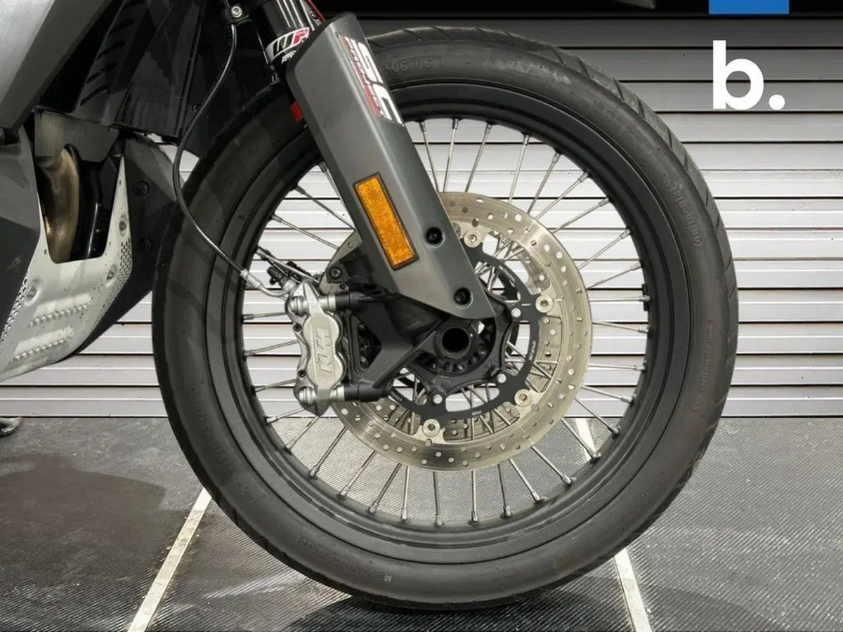 KTM 890 Adventure (2021) (14)