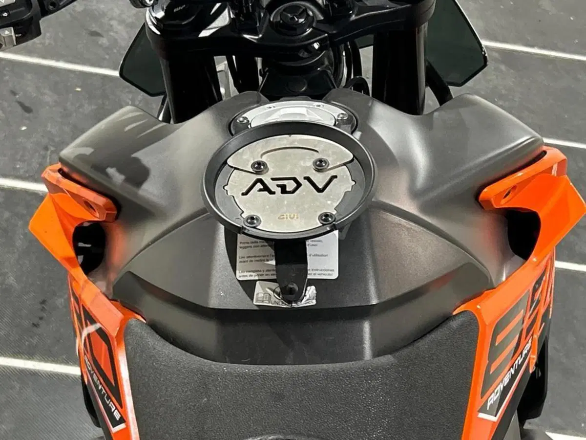 KTM 890 Adventure (2021) (9)