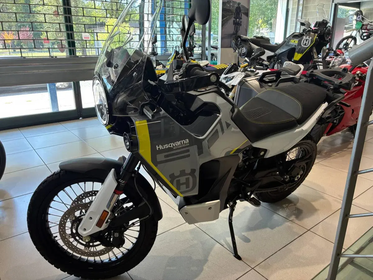 Husqvarna Norden 901 (2022 - 26) (4)