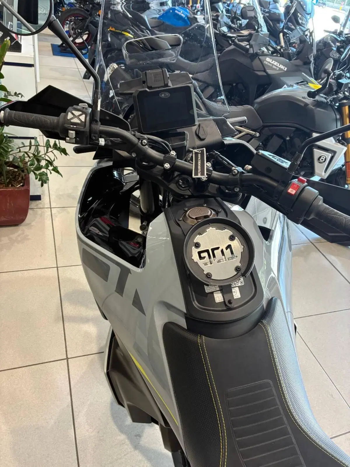 Husqvarna Norden 901 (2022 - 26) (6)