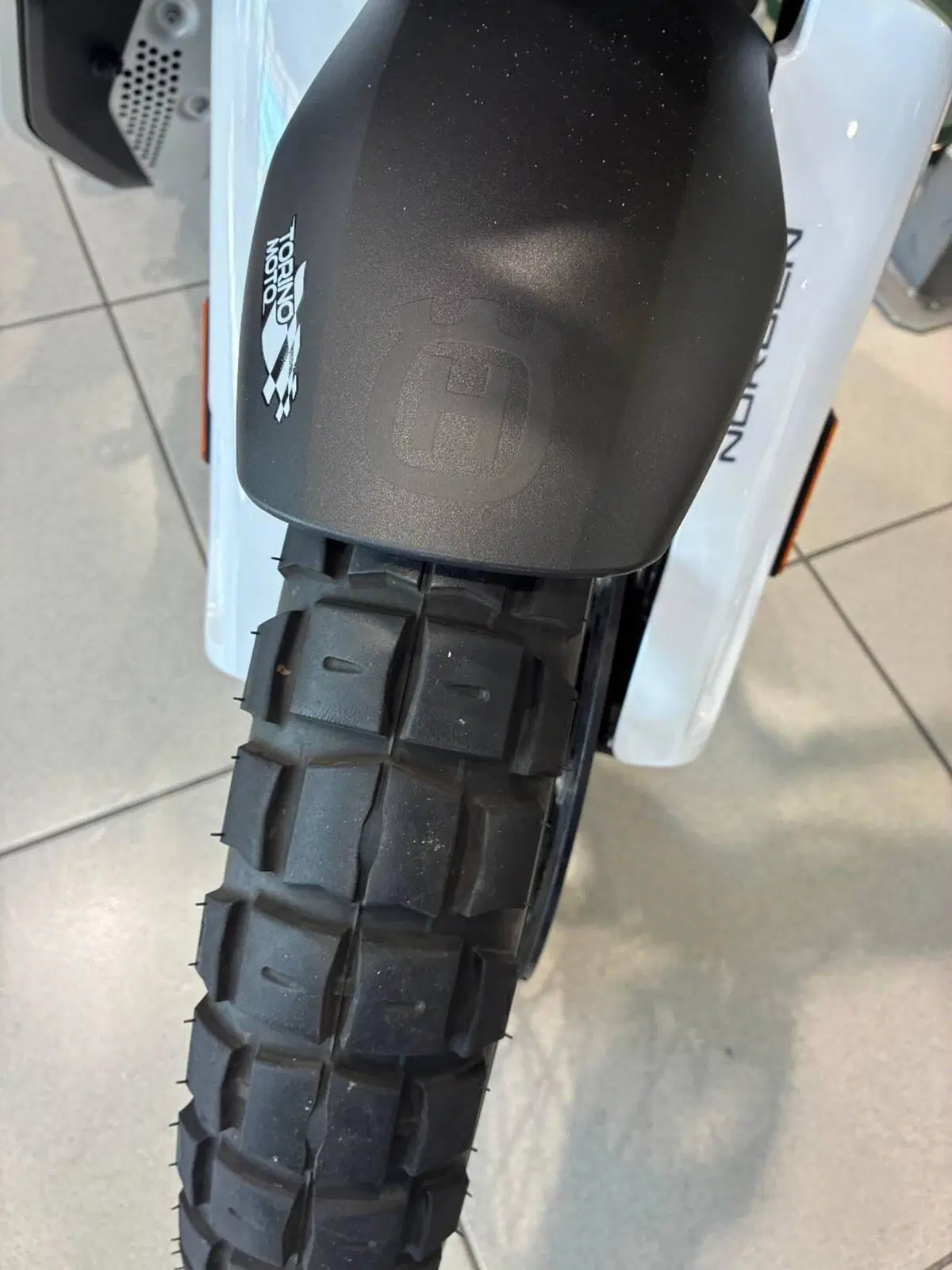 Husqvarna Norden 901 (2022 - 26) (10)