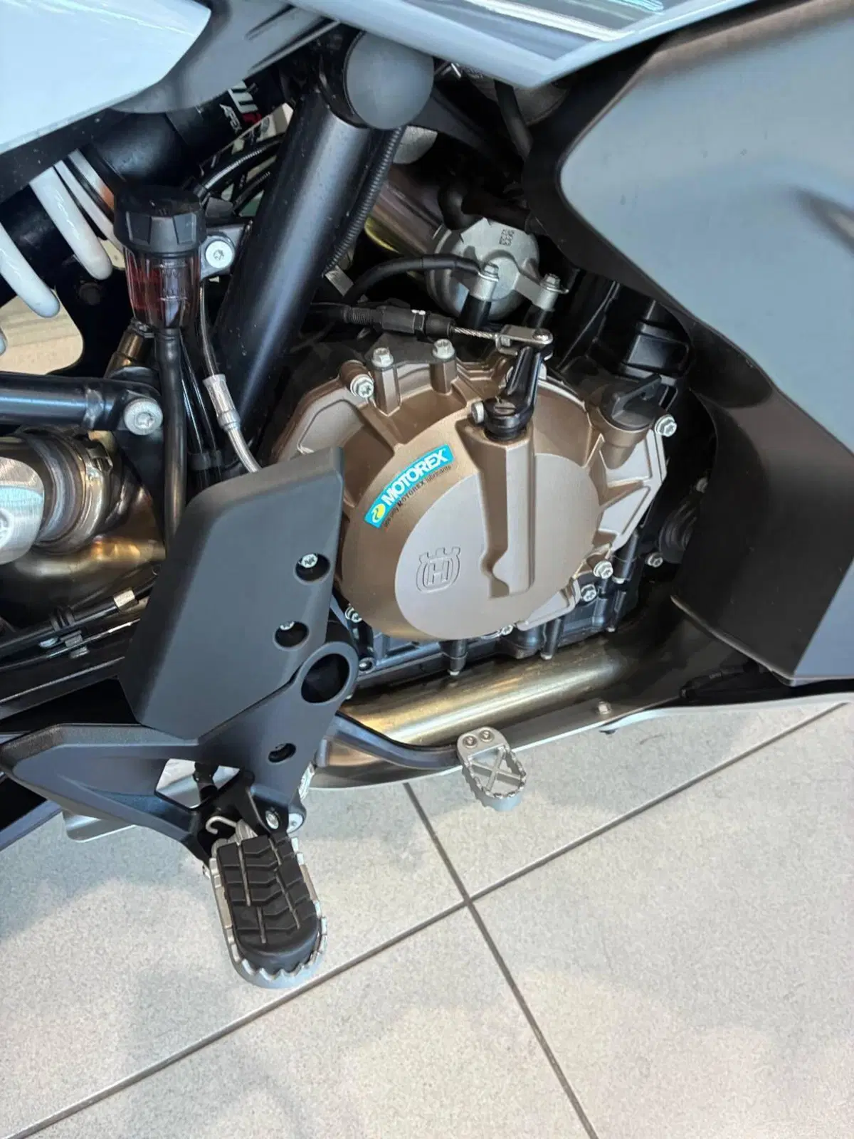 Husqvarna Norden 901 (2022 - 26) (11)
