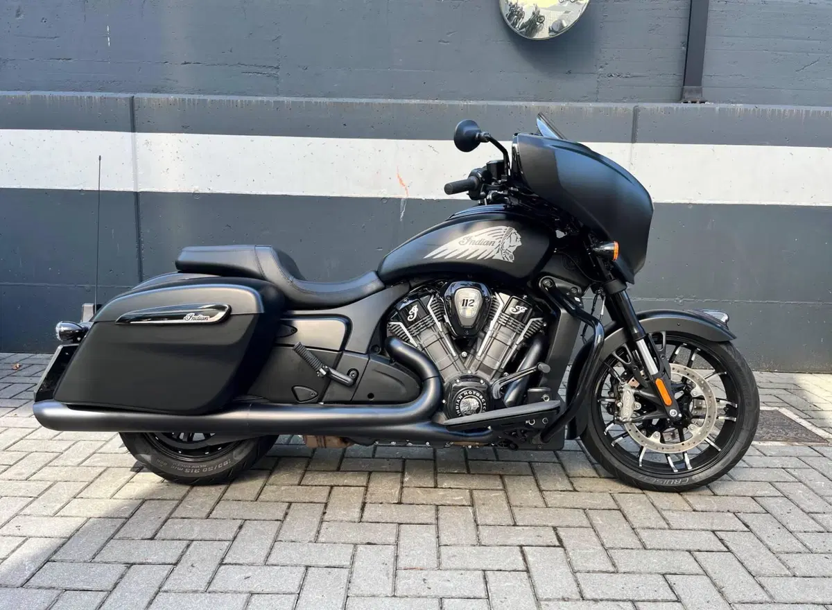 Indian Chieftain 1834 Powerplus Dark Horse (2025 - 26)