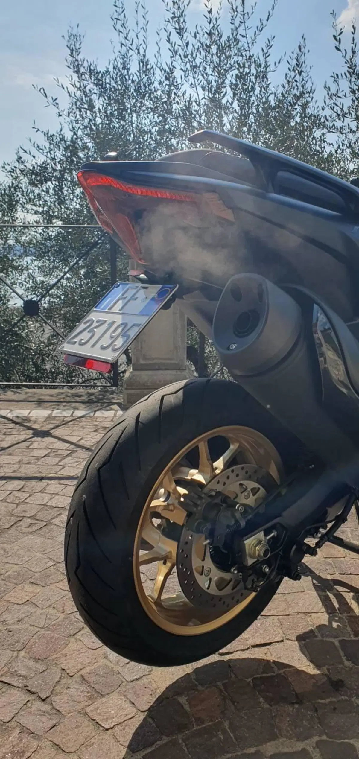 Yamaha T-Max 560 Tech Max (2022 - 24) (3)